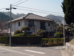 西洋人社宅も健在です。