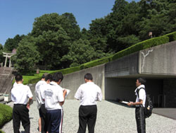 別子銅山記念館での研修の様子