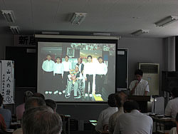 張 志祥さん・情報科学部、交流の写真 平成20年(2008)8月26日