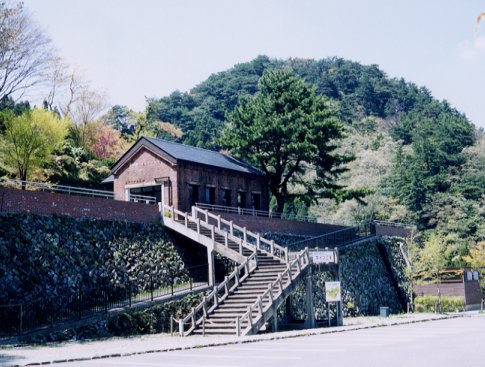 旧保安本部(現:東平マイン工房)